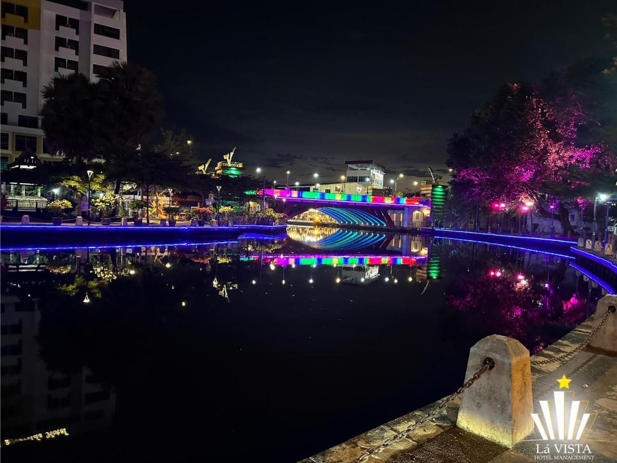 The Shore Hotel&Residences By Lá VISTA Malacca Esterno foto